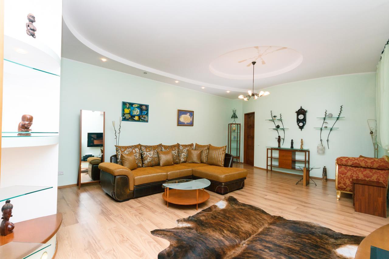 Alma Apartments Kyiv Room photo