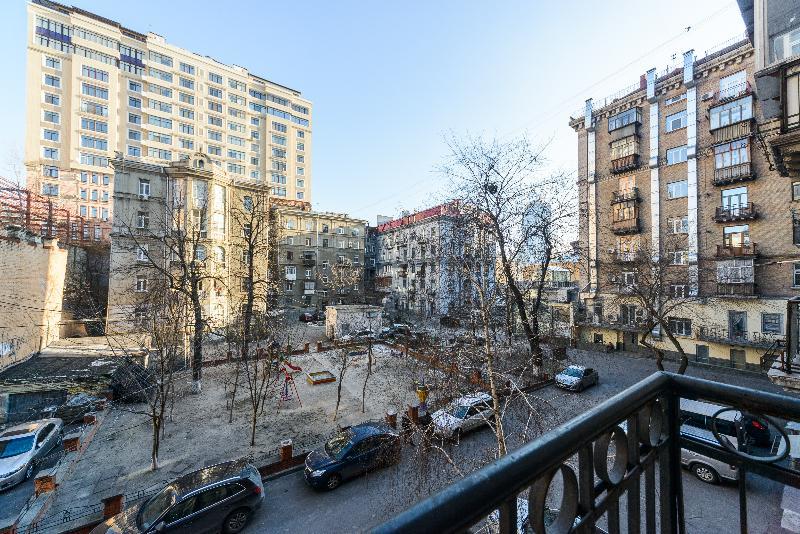Alma Apartments Kyiv Exterior photo